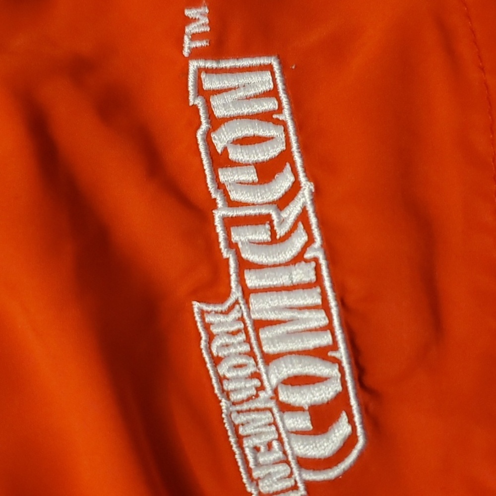 Comic Con Windbreaker - Picture 3 of 4